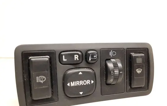 Toyota Avensis T250 Wing mirror switch 777669 156762