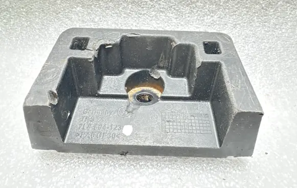 Audi A7 S7 4G Jacking socket point 7L8804123