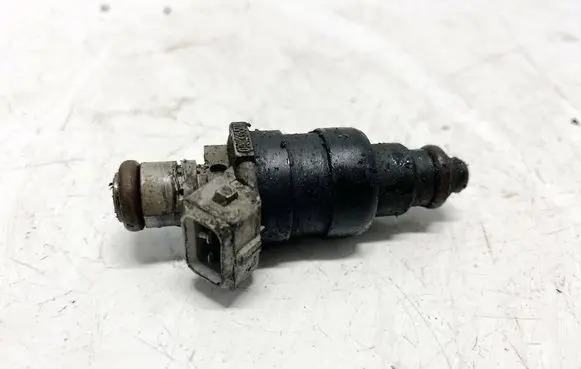 Audi A4 S4 B5 8D Fuel injector 07813355in