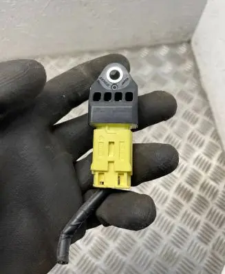 Toyota RAV 4 (XA30) Airbag deployment crash/impact sensor 8983133020
