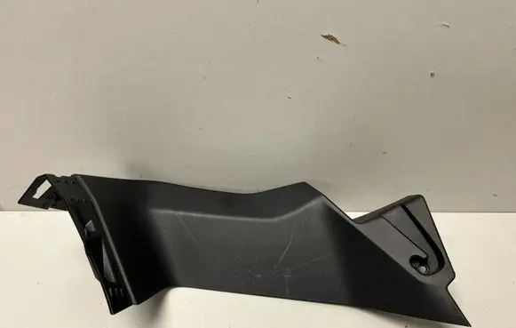 BMW XM Tailgate trim 9451797