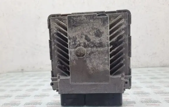 Volkswagen PASSAT B6 Engine control unit/module 03G906018CD
