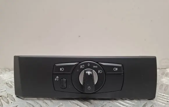 BMW 5 E60 E61 Light switch 6988565 33295201 011221