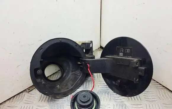Opel Insignia A Fuel tank cap 39077237 42353811
