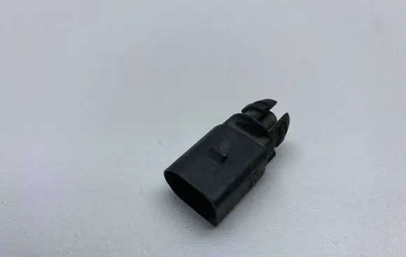 Audi A3 S3 A3 Sportback 8P Outside/exterior temperature sensor 8Z0820535