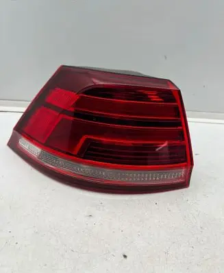 Volkswagen Golf VII Rear/tail lights 5G9945095E 90124296