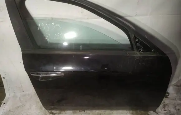 Alfa Romeo 159 Front door juodos