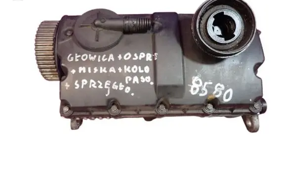 Volkswagen Touran I Engine head 038103373R