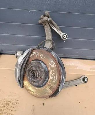 Volkswagen Touareg III Front wheel hub spindle knuckle 