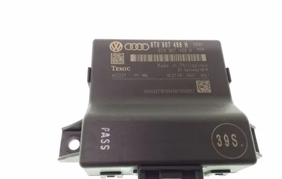 Audi A4 S4 B8 8K Gateway control module 8T0907468H