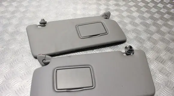 Honda CR-V Sun visor clip/hook/bracket 