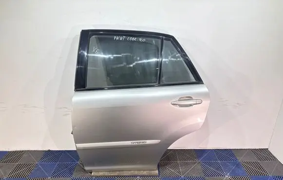 Lexus RX 330 - 350 - 400H Rear door 