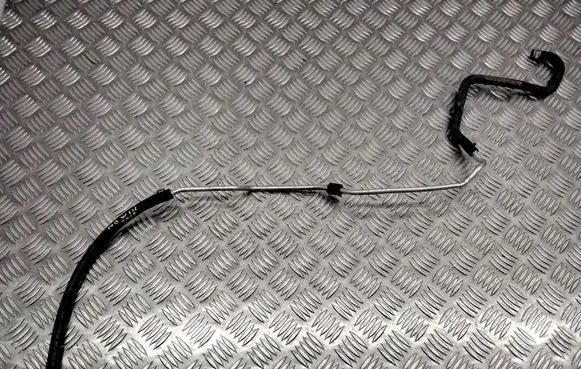 Mercedes-Benz E W212 Engine coolant pipe/hose 2128301096