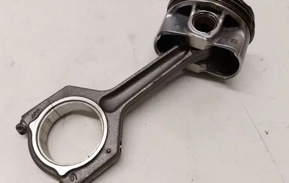 BMW 3 F30 F35 F31 Piston with connecting rod 7846593