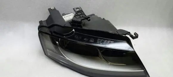 Audi A4 S4 B8 8K Headlight/headlamp 8K0941004A