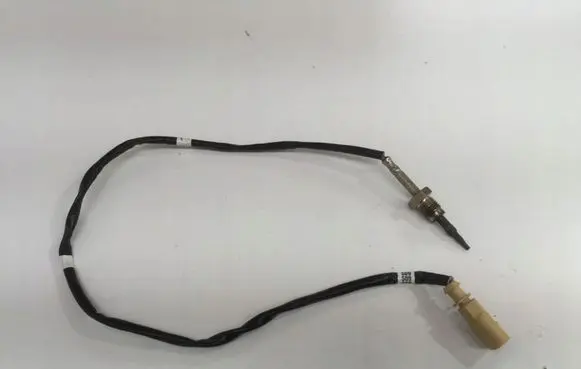 Audi Q2 - Exhaust gas temperature sensor 04L906088BF