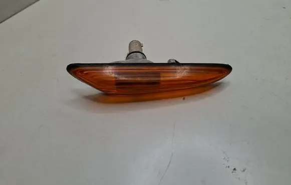 BMW 3 E46 Front fender indicator light 8382104