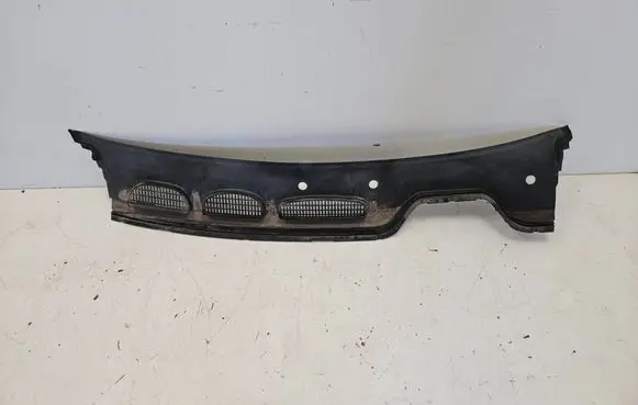 Ford C-MAX I Windshield trim 7M51R02216