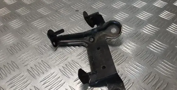 Volvo XC60 ABS pump bracket 6G9N2B389CF