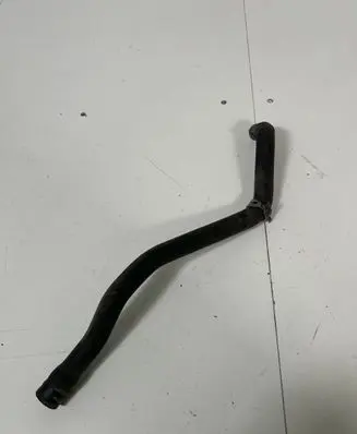 Coolant pipe/hose