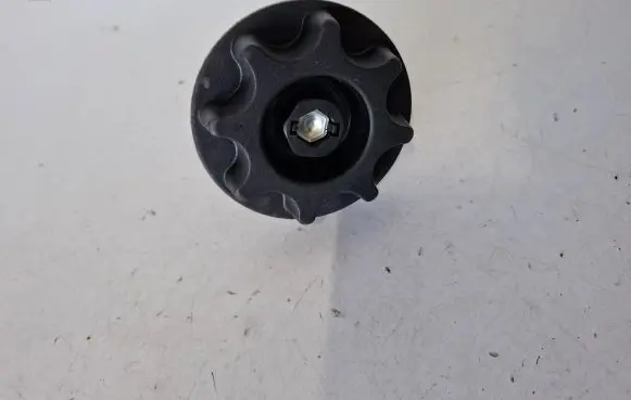Lexus RX 450H Spare wheel bolt 