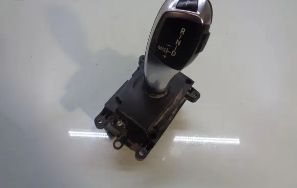 BMW 5 F10 F11 Gear shift switch/knob 9218102