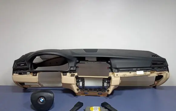 BMW 5 F10 F11 Dashboard 9231791