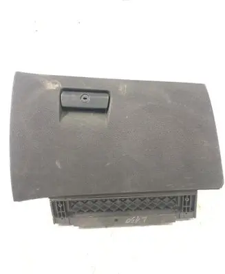 BMW X3 E83 Glove box
