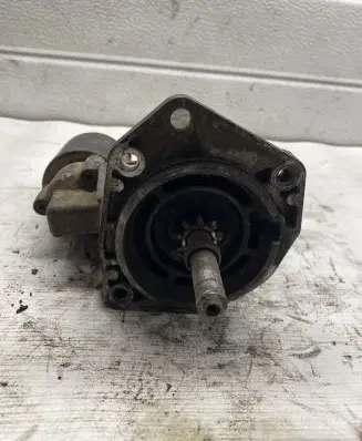 Volkswagen Golf III Starter motor 1005821631