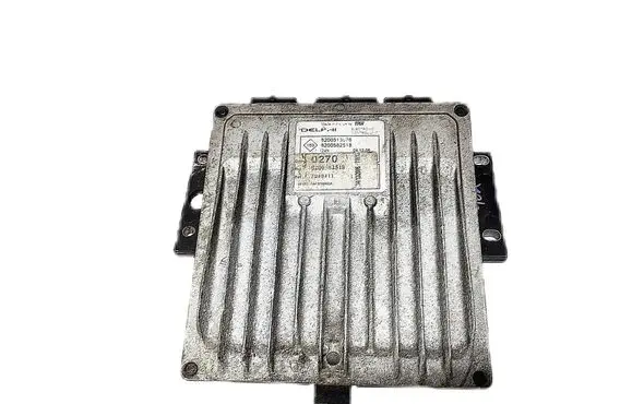 Renault Clio II Engine control unit/module 8200513076