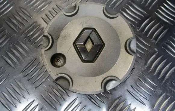 Renault Laguna II Original wheel cap