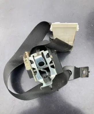 Opel Astra G Front seatbelt 043011
