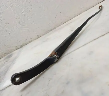 Volkswagen Transporter - Caravelle T5 Front wiper blade arm 7H1955409C