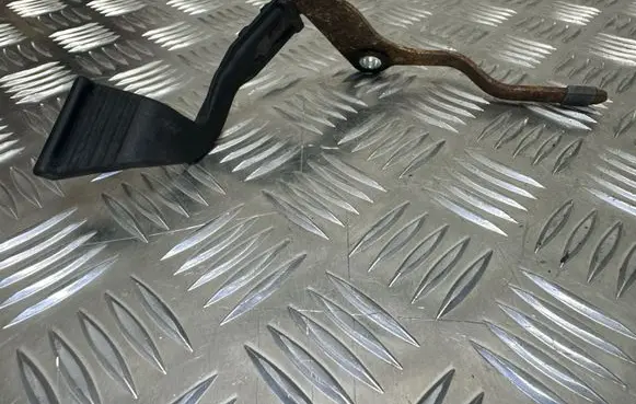 Volvo XC90 Engine bonnet (hood) release handle 8650491
