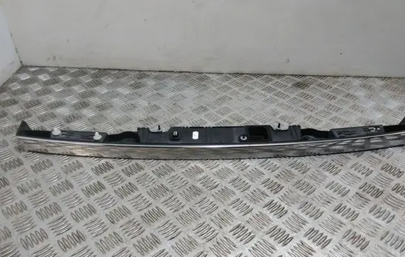 BMW 7 F01 F02 F03 F04 Tailgate handle with camera 7200035