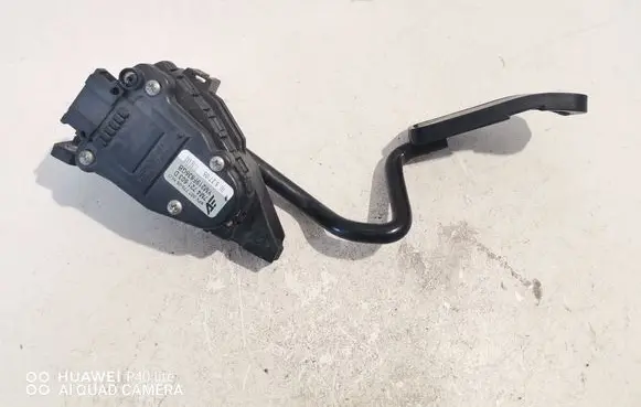 Ford Galaxy Accelerator throttle pedal 7M4721603D YM219F836GB