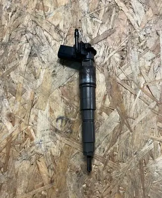 BMW X3 E83 Fuel injector AB5BC33 0445115048 051027