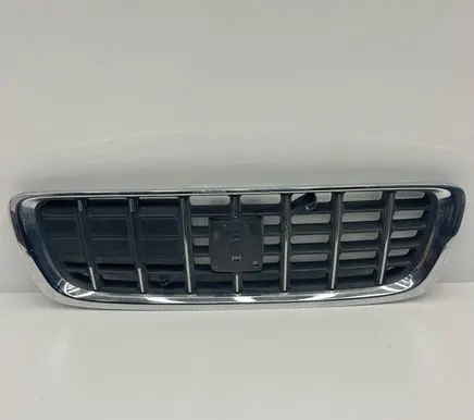 Volvo V70 Front bumper upper radiator grill 30763114