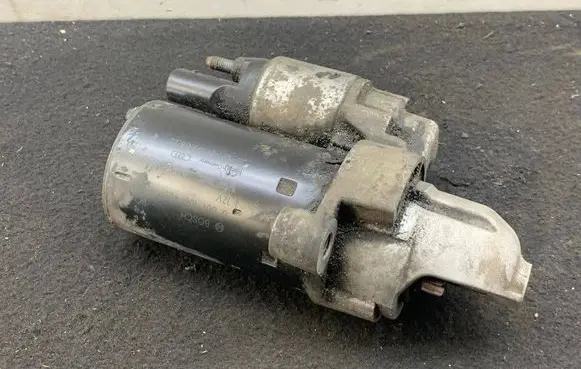 Audi A6 S6 C6 4F Starter motor 06E911023C 0001108405