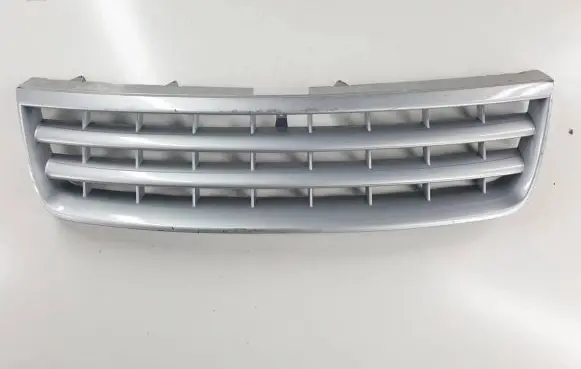 Volkswagen Touareg I Front grill