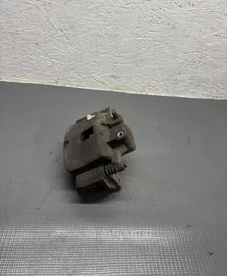 Opel Insignia B Front brake caliper