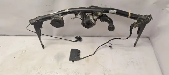 Audi Q3 8U Tow bar set 8U0803880D