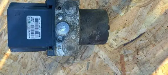 Ford Mondeo Mk III ABS Pump