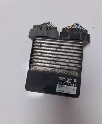 Toyota Avensis T250 Fuel injection control unit/module 8987120050 1310001261