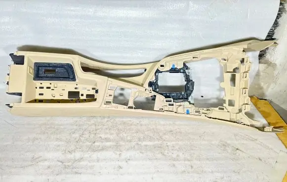 BMW 4 F32 F33 Center console 58450710 105026812 9207357