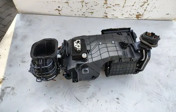 Interior heater climate box assembly