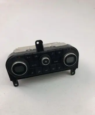Nissan Qashqai Climate control unit 27500BR45C