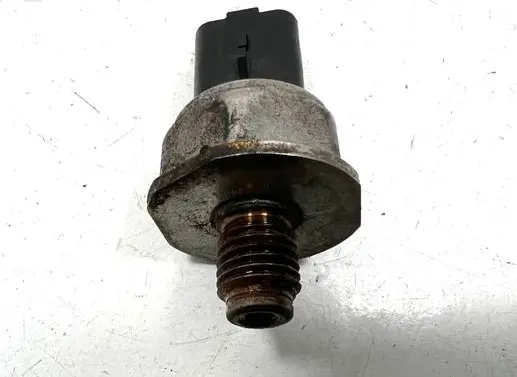 Fuel pressure sensor