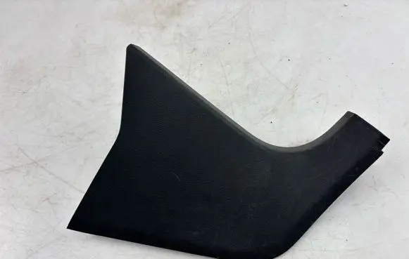 Volkswagen PASSAT B6 Front sill trim cover 3C1863484