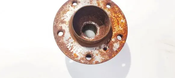 BMW X5 E53 Rear wheel hub